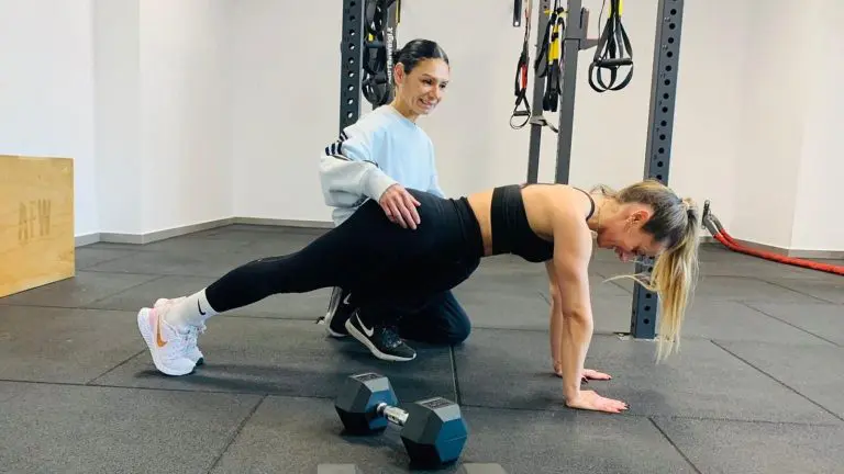 Entrenamiento para mujeres claves ejercicios y por que contar con una entrenadora personal 768x432